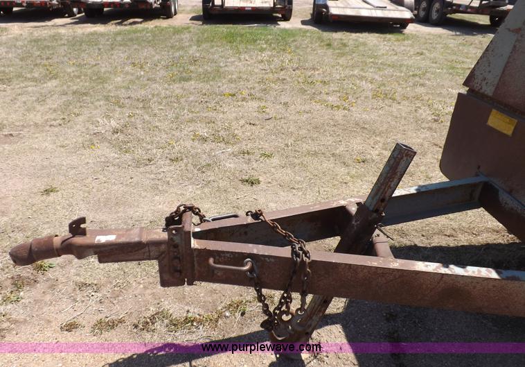 image for item H7192 1991 Gardner Denver air compressor