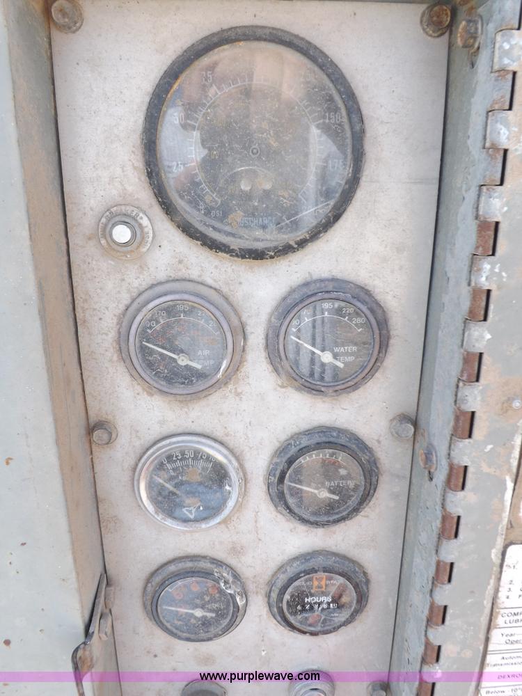 image for item H7192 1991 Gardner Denver air compressor