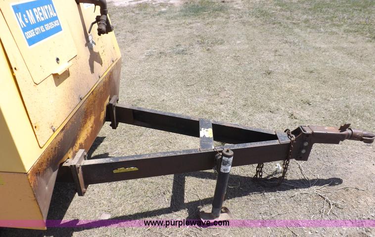 image for item H7193 1998 Atlas Copco air compressor