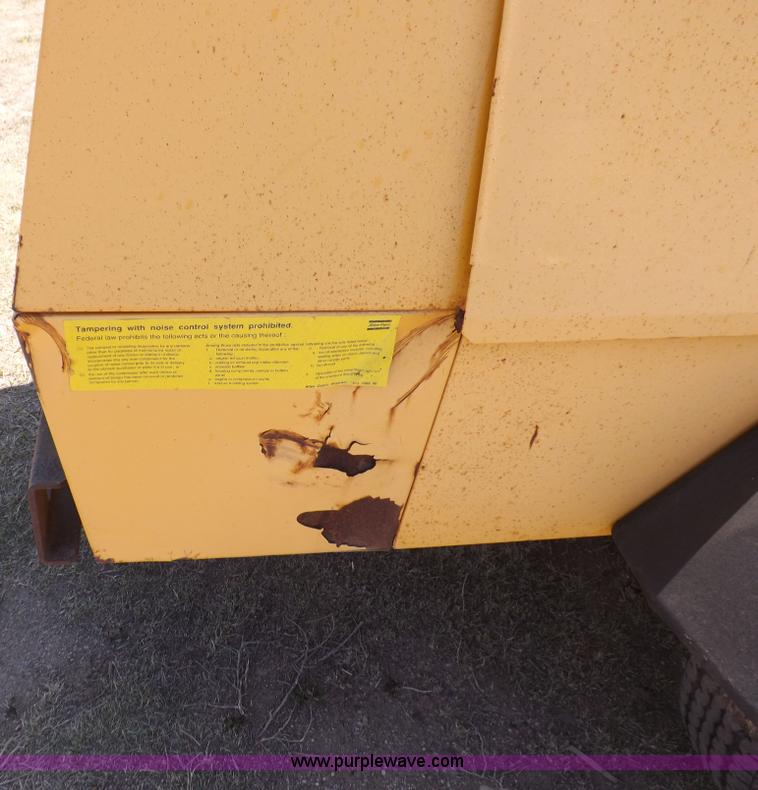 image for item H7193 1998 Atlas Copco air compressor