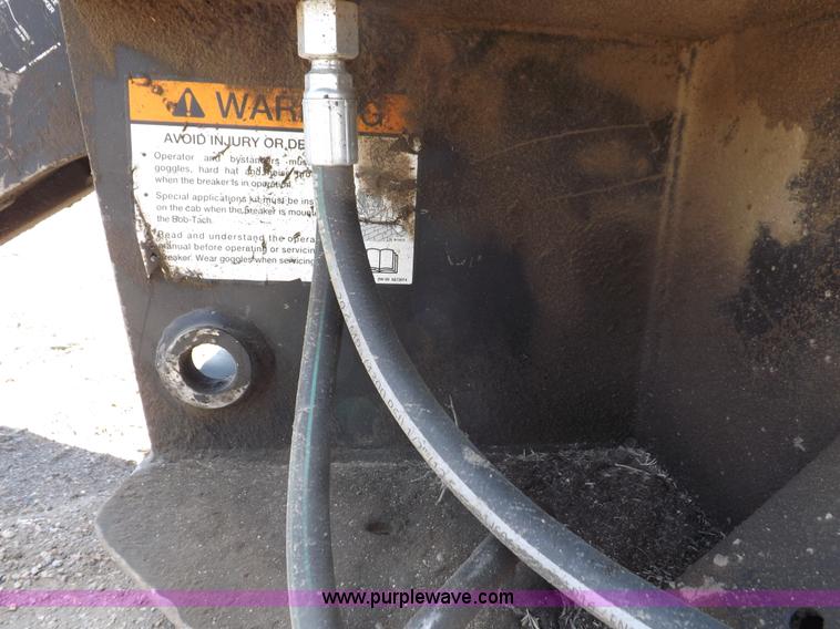 image for item H7194 1999 Bobcat 2570 hydraulic breaker