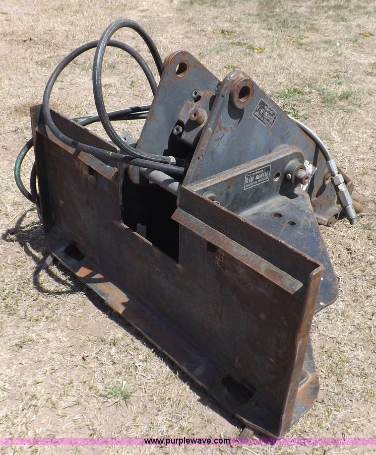 image for item H7195 1996 Bobcat 2570 hydraulic breaker