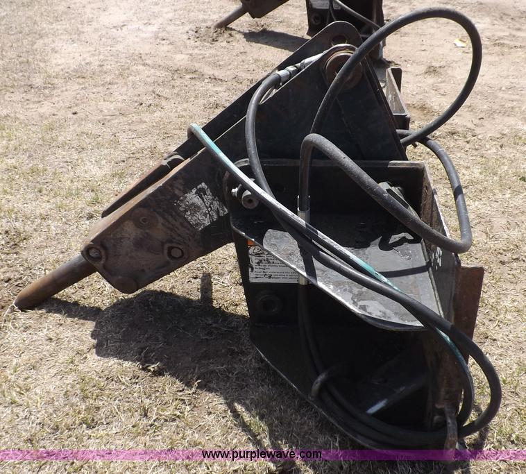 image for item H7195 1996 Bobcat 2570 hydraulic breaker