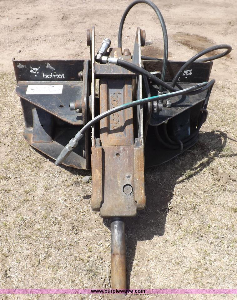image for item H7195 1996 Bobcat 2570 hydraulic breaker