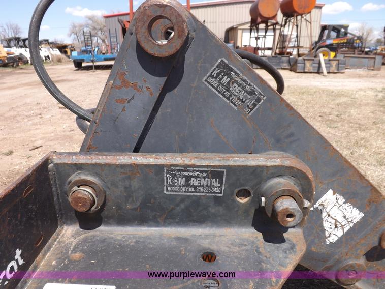 image for item H7195 1996 Bobcat 2570 hydraulic breaker