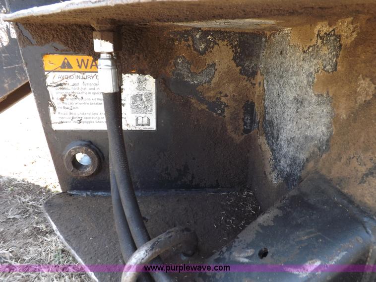 image for item H7195 1996 Bobcat 2570 hydraulic breaker