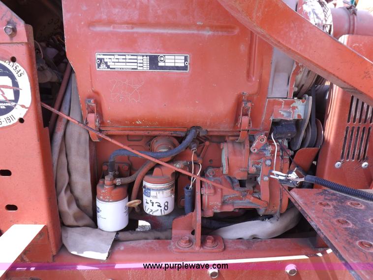 image for item H7196 1995 Ditch Witch 3610DD trencher