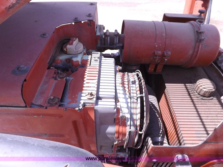 image for item H7196 1995 Ditch Witch 3610DD trencher