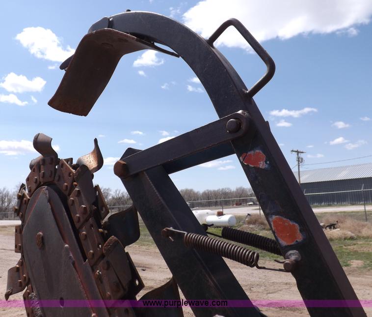 image for item H7196 1995 Ditch Witch 3610DD trencher