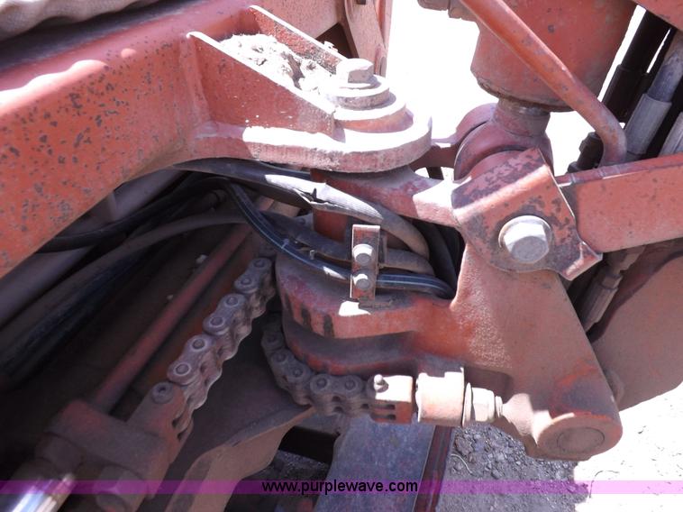 image for item H7196 1995 Ditch Witch 3610DD trencher