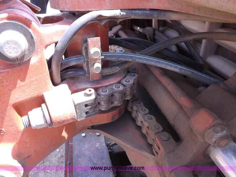 image for item H7196 1995 Ditch Witch 3610DD trencher