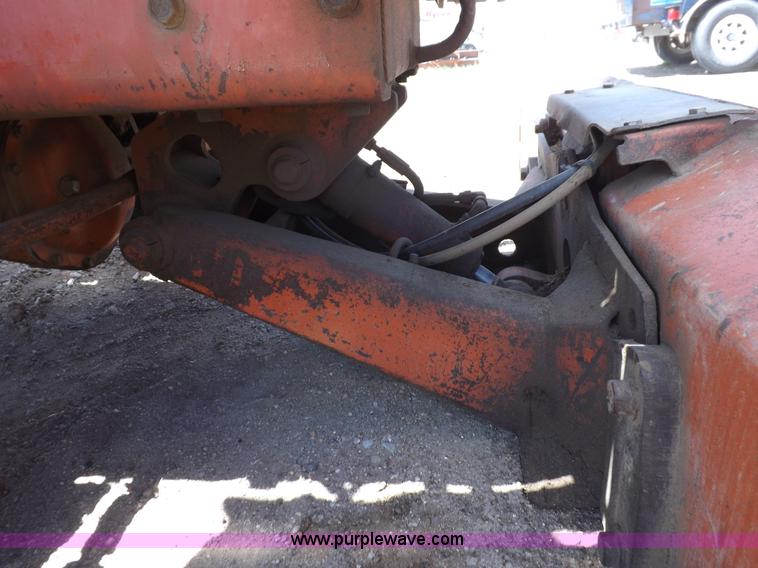 image for item H7196 1995 Ditch Witch 3610DD trencher