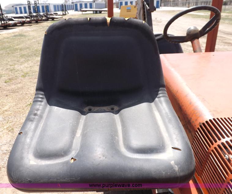 image for item H7196 1995 Ditch Witch 3610DD trencher