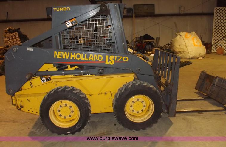 image for item H7213 New Holland LS170 skid steer