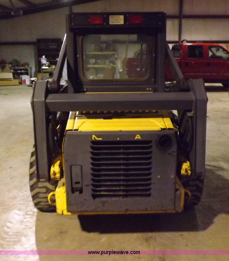 image for item H7213 New Holland LS170 skid steer