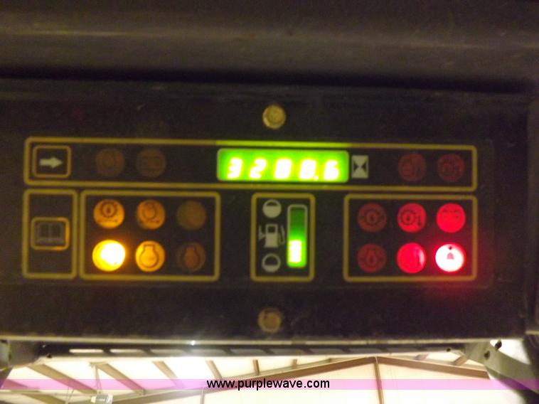 image for item H7213 New Holland LS170 skid steer