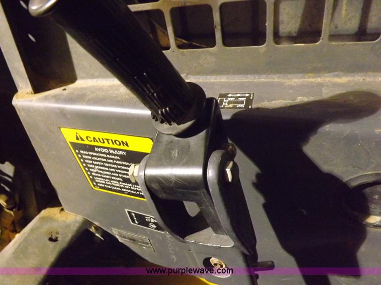 image for item H7213 New Holland LS170 skid steer