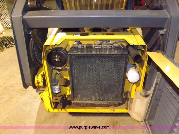 image for item H7213 New Holland LS170 skid steer