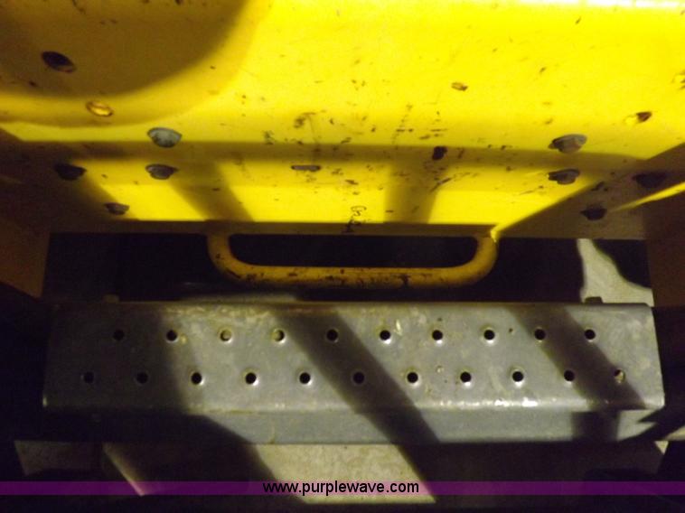 image for item H7213 New Holland LS170 skid steer