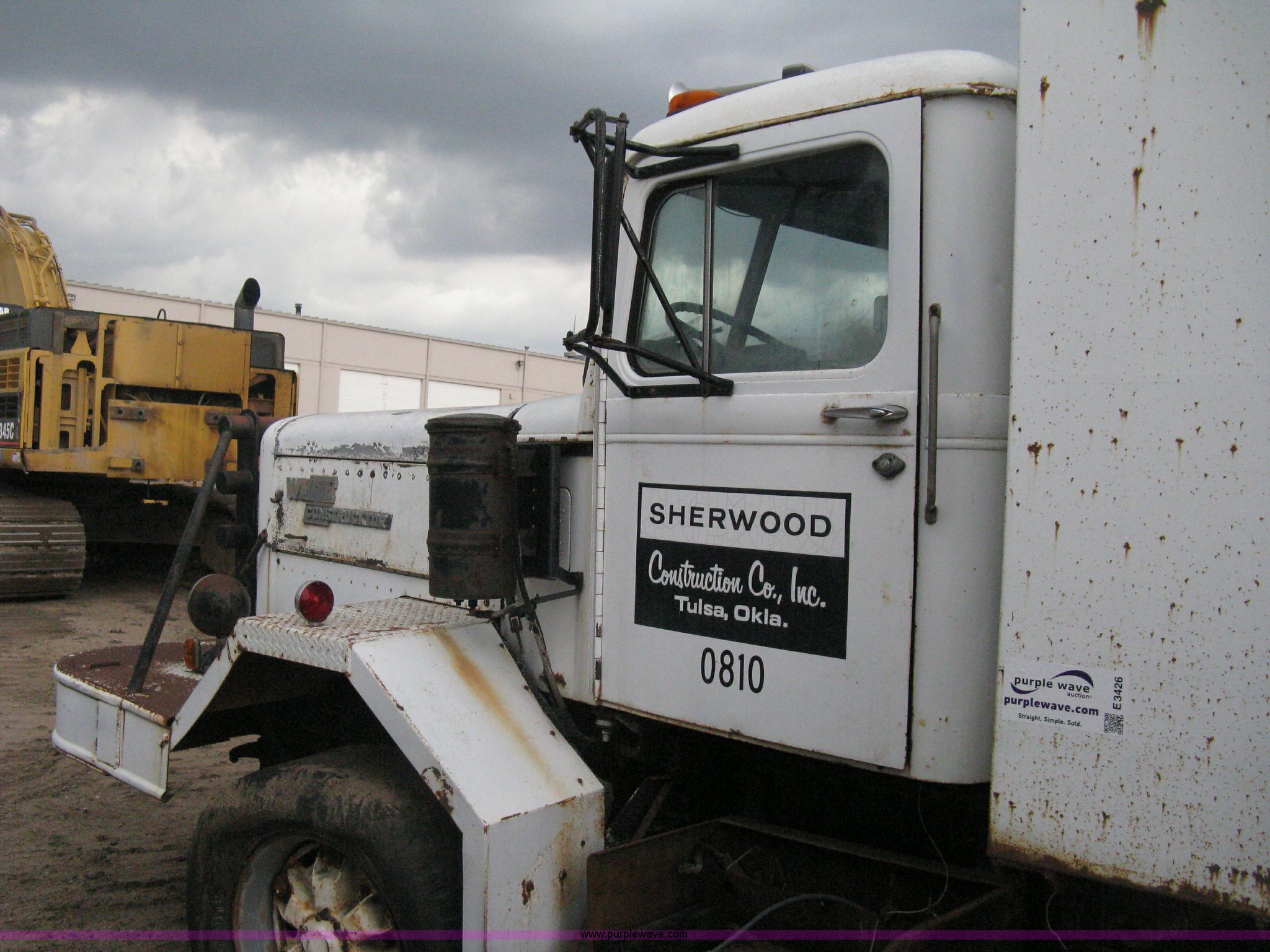 1973 White Construcktor concrete batch truck in Wichita, KS Item