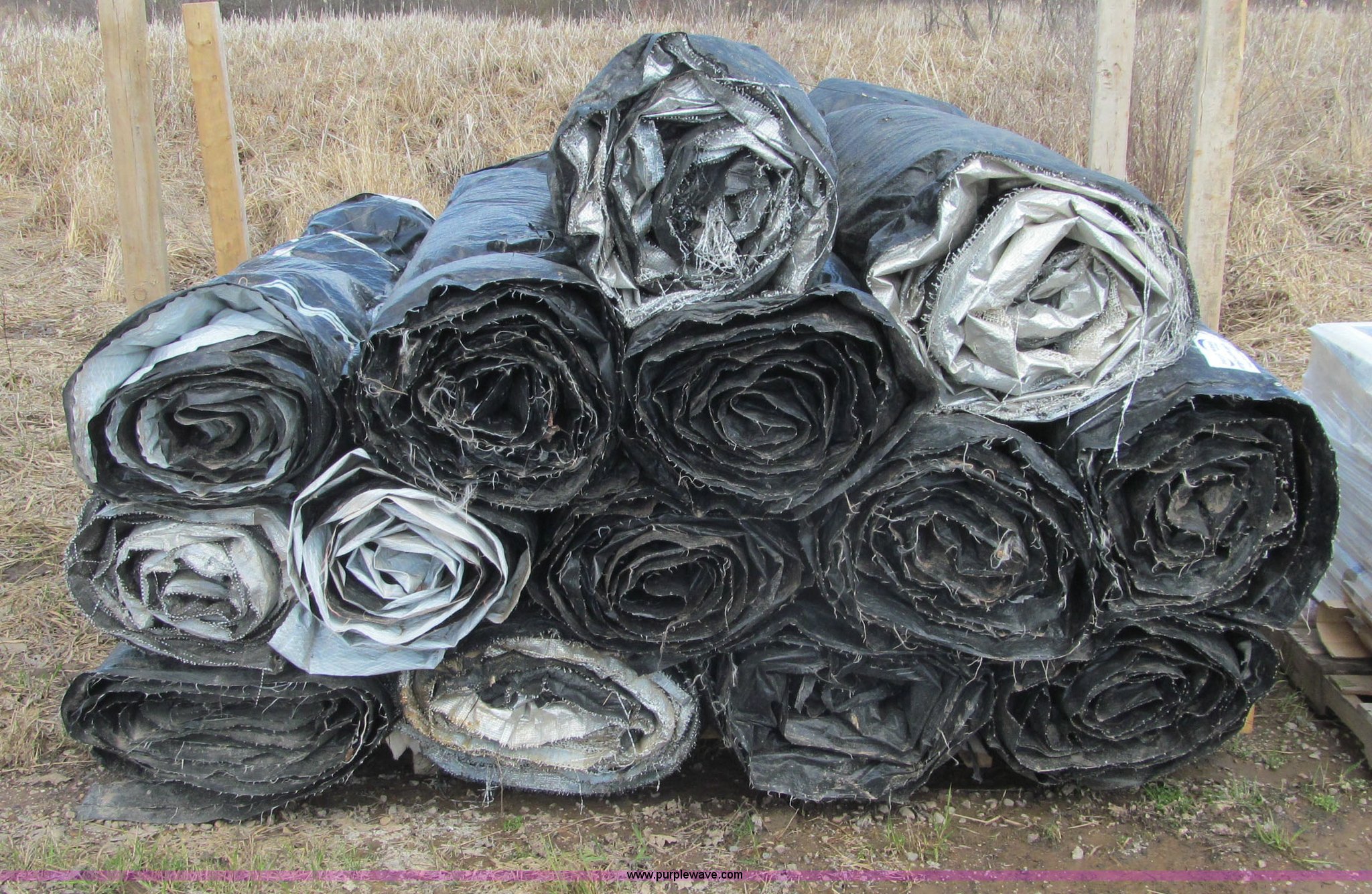 (14) frost blankets in Gilman, WI Item G2948 sold Purple Wave