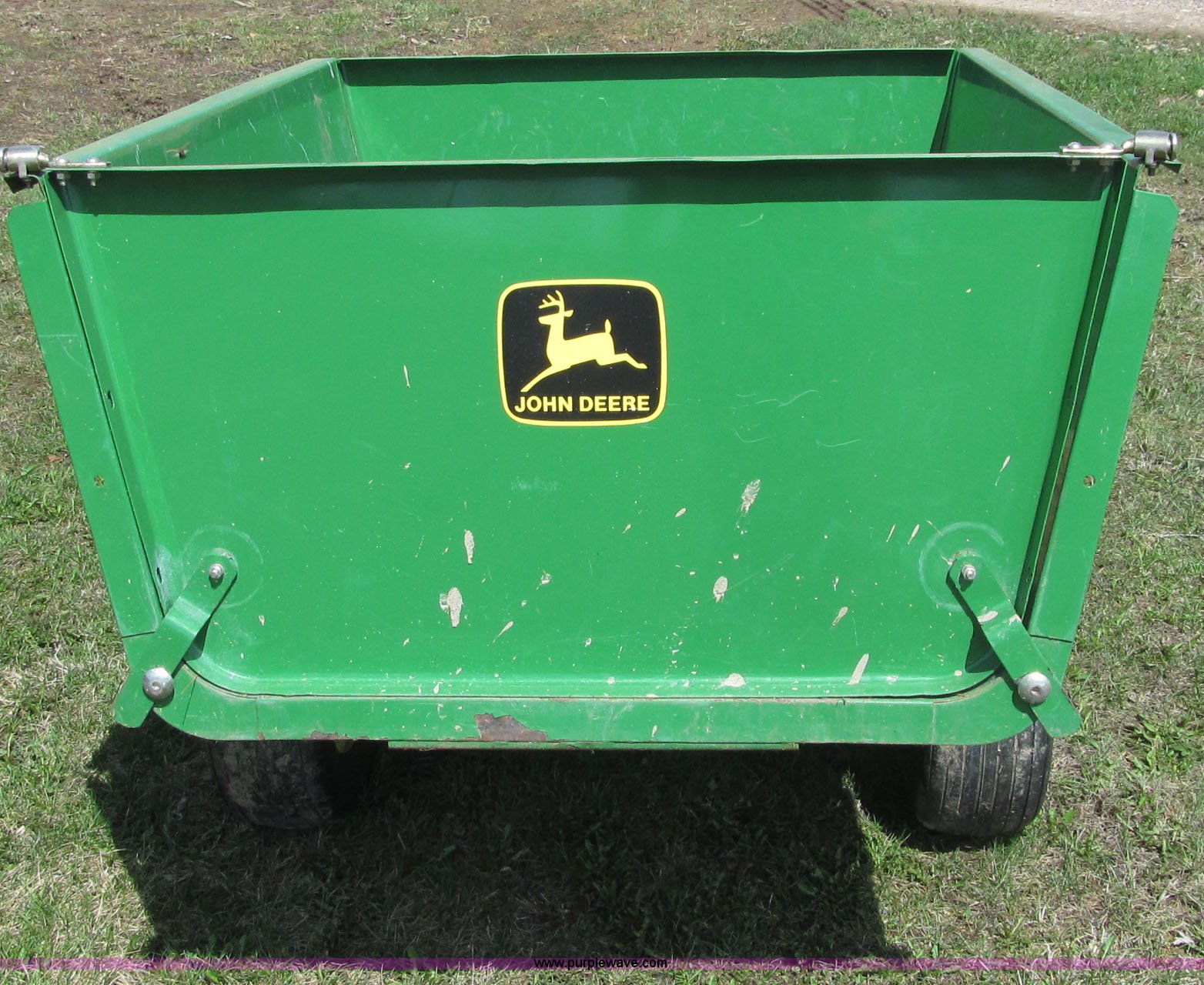 John Deere utility trailer in Gilman, WI Item G2951 sold Purple Wave