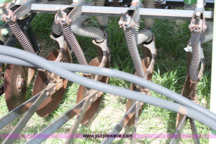 image for item AA9027 John Deere 8350 drill