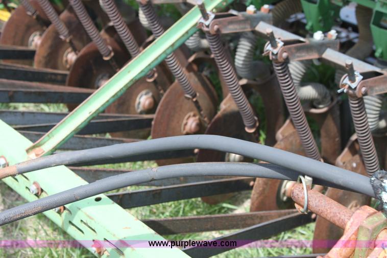 image for item AA9027 John Deere 8350 drill