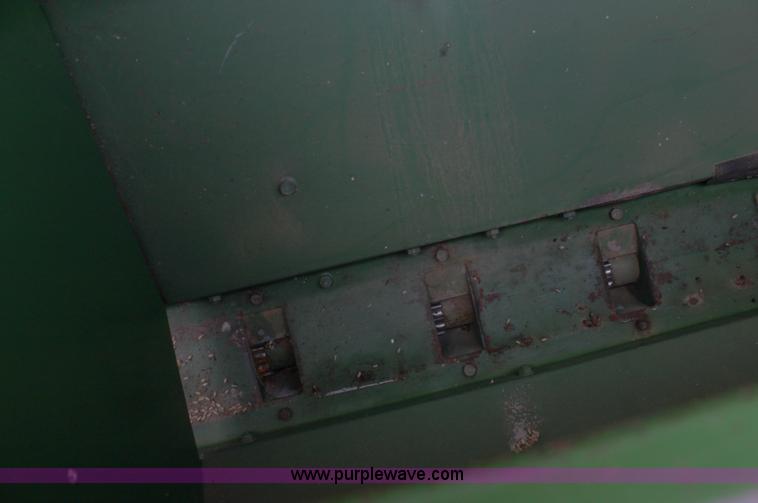 image for item AA9027 John Deere 8350 drill