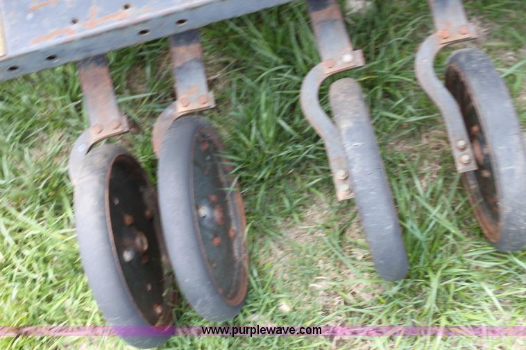 image for item AA9027 John Deere 8350 drill