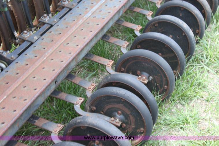 image for item AA9027 John Deere 8350 drill