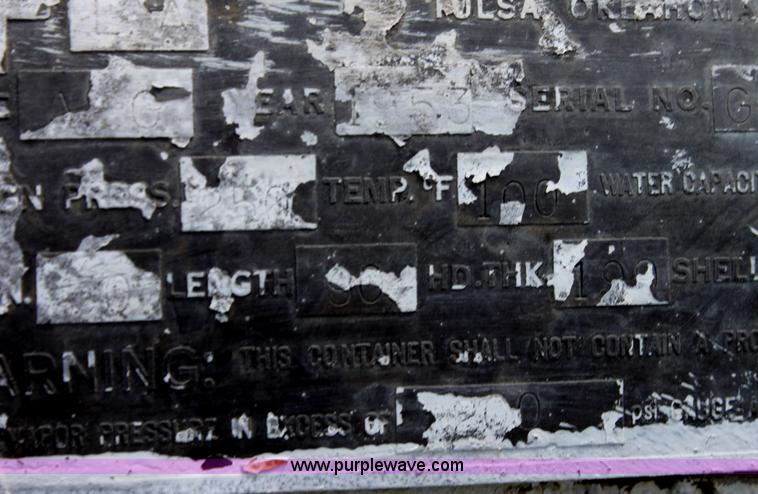 image for item AA9030 250 gallon propane tank