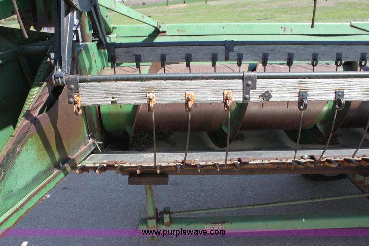 image for item AA9040 John Deere 220C rigid platform header