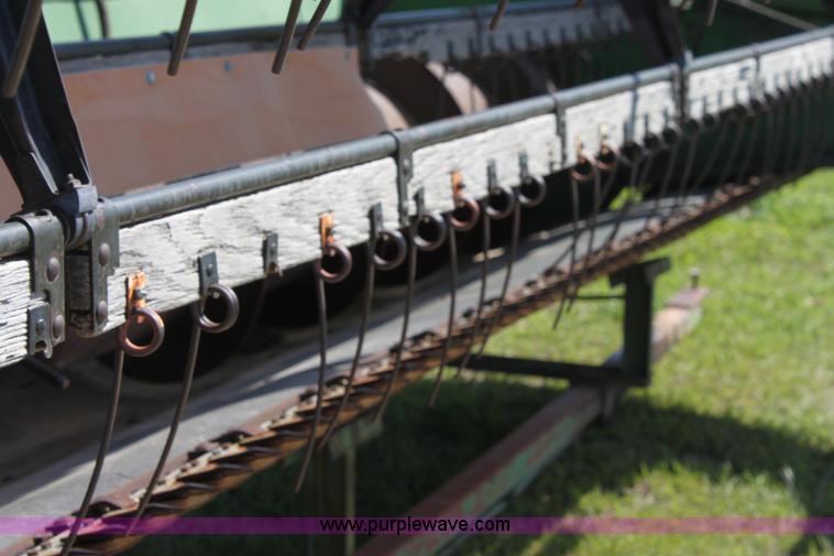 image for item AA9040 John Deere 220C rigid platform header