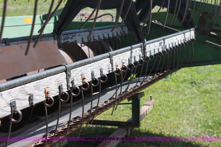 image for item AA9040 John Deere 220C rigid platform header