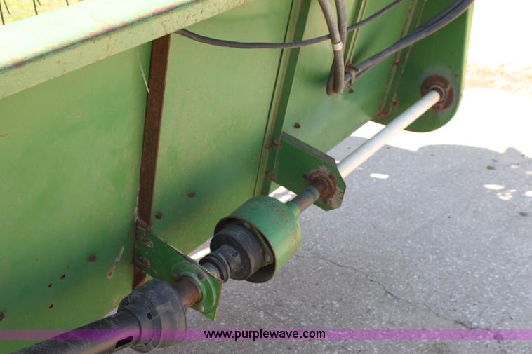 image for item AA9040 John Deere 220C rigid platform header