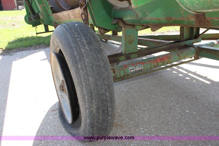 image for item AA9040 John Deere 220C rigid platform header