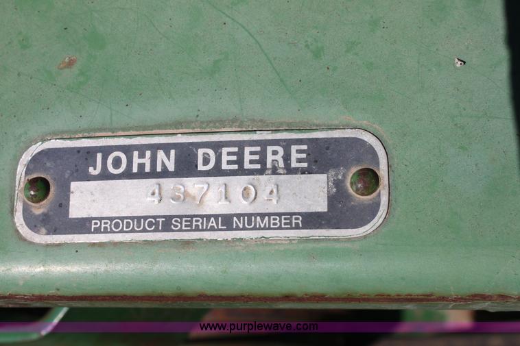 image for item AA9040 John Deere 220C rigid platform header