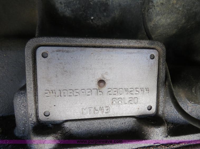 image for item B4742 1989 Ford F800 flatbed truck