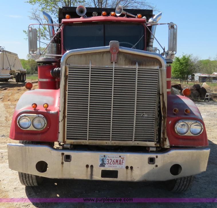 image for item B4743 1975 Kenworth W900 dump truck