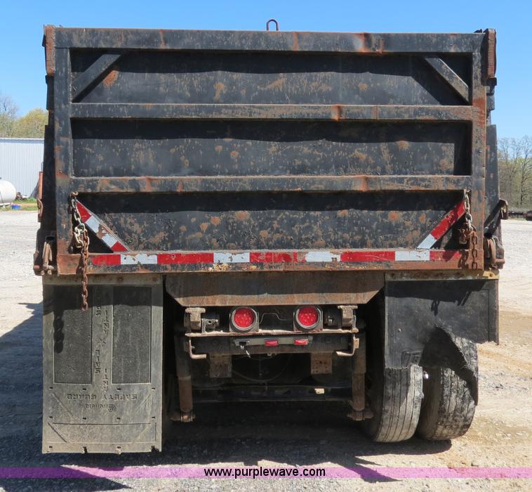 image for item B4743 1975 Kenworth W900 dump truck