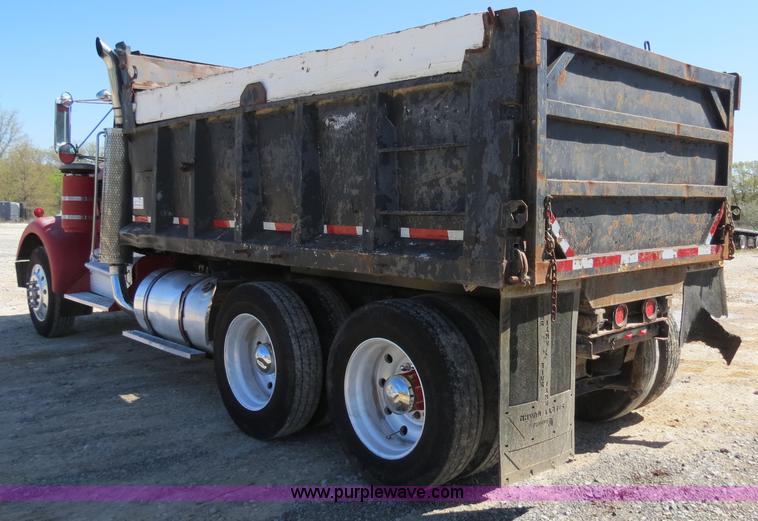 image for item B4743 1975 Kenworth W900 dump truck