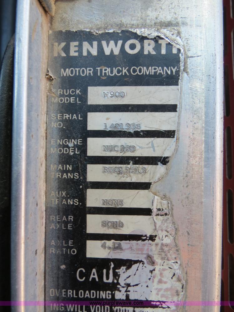 image for item B4743 1975 Kenworth W900 dump truck