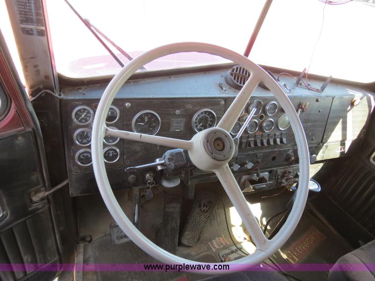 image for item B4743 1975 Kenworth W900 dump truck