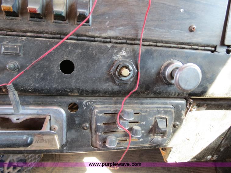 image for item B4743 1975 Kenworth W900 dump truck