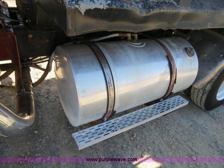 image for item B4743 1975 Kenworth W900 dump truck