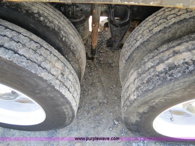 image for item B4743 1975 Kenworth W900 dump truck