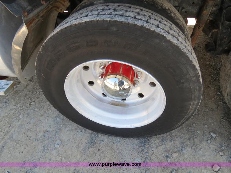 image for item B4743 1975 Kenworth W900 dump truck