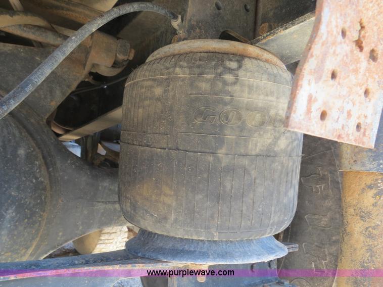 image for item B4743 1975 Kenworth W900 dump truck