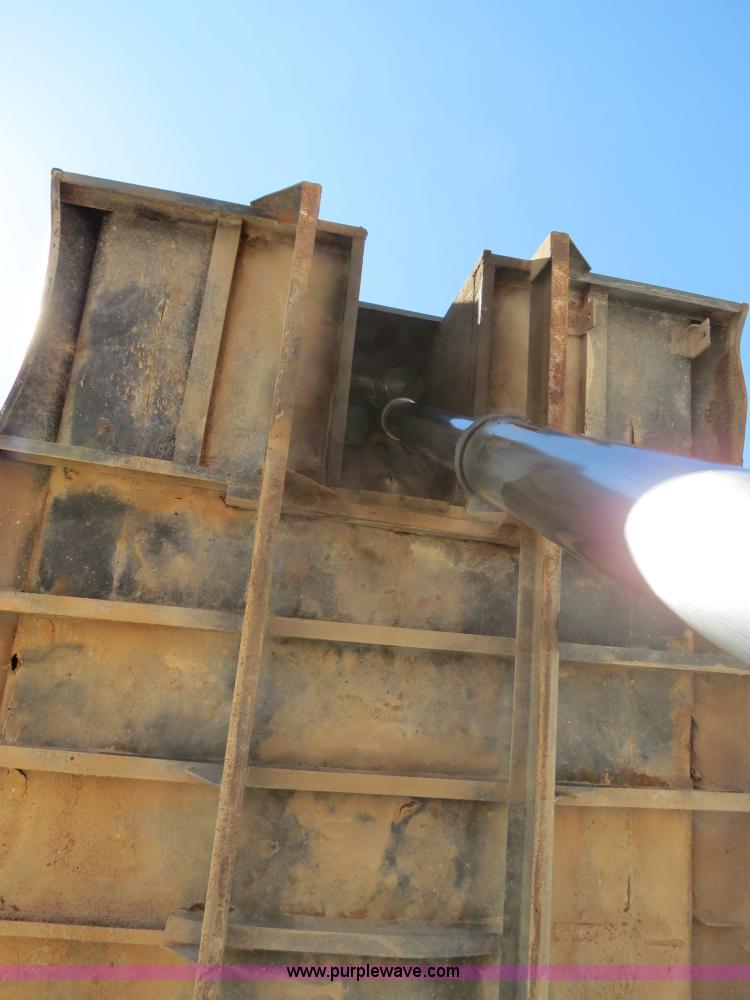 image for item B4743 1975 Kenworth W900 dump truck